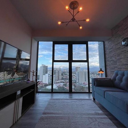 Cosmopolitan Apt 1407, 5 Star Facilities, 15M Sjo Airport, Parking, Pool, Gym Сан-Хосе Экстерьер фото